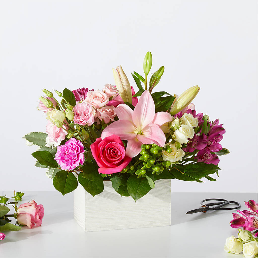 Sweetberry Box – A Florist Original – B Floral, Coalville UT