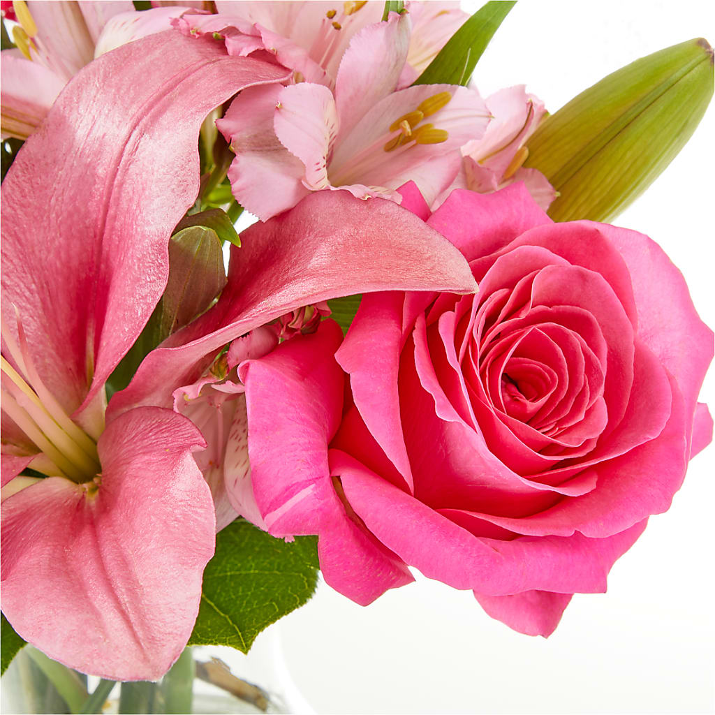 Lots of Love Bouquet –  B Floral, Coalville UT